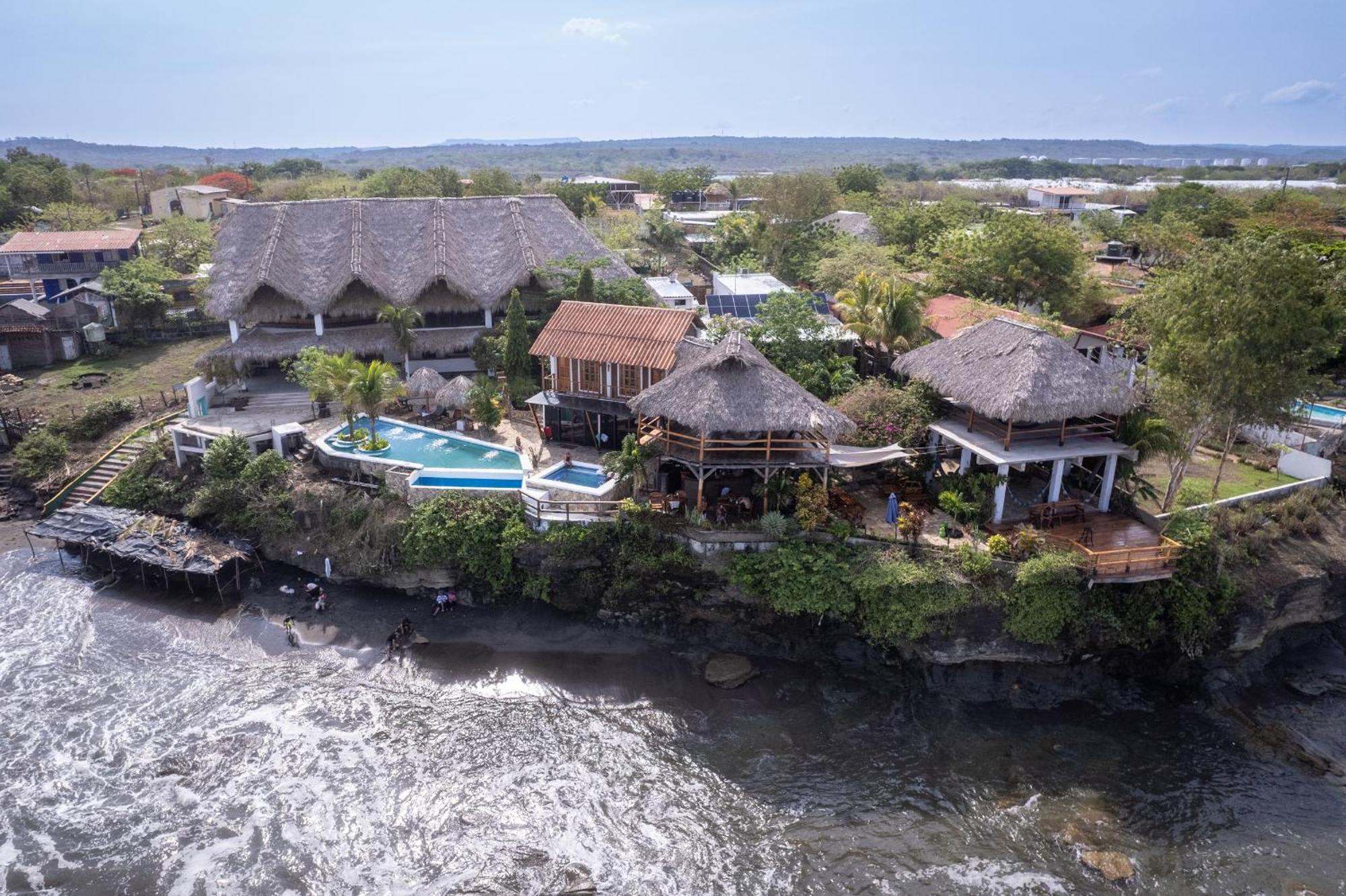Miramar Surfcamp Villa Puerto Sandino Luaran gambar