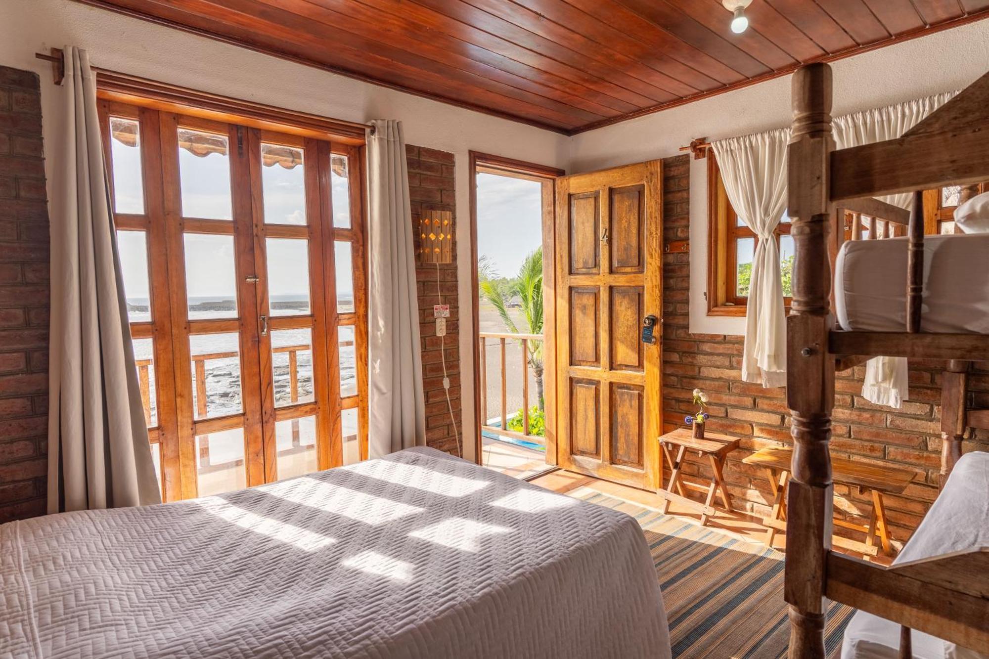 Miramar Surfcamp Villa Puerto Sandino Luaran gambar