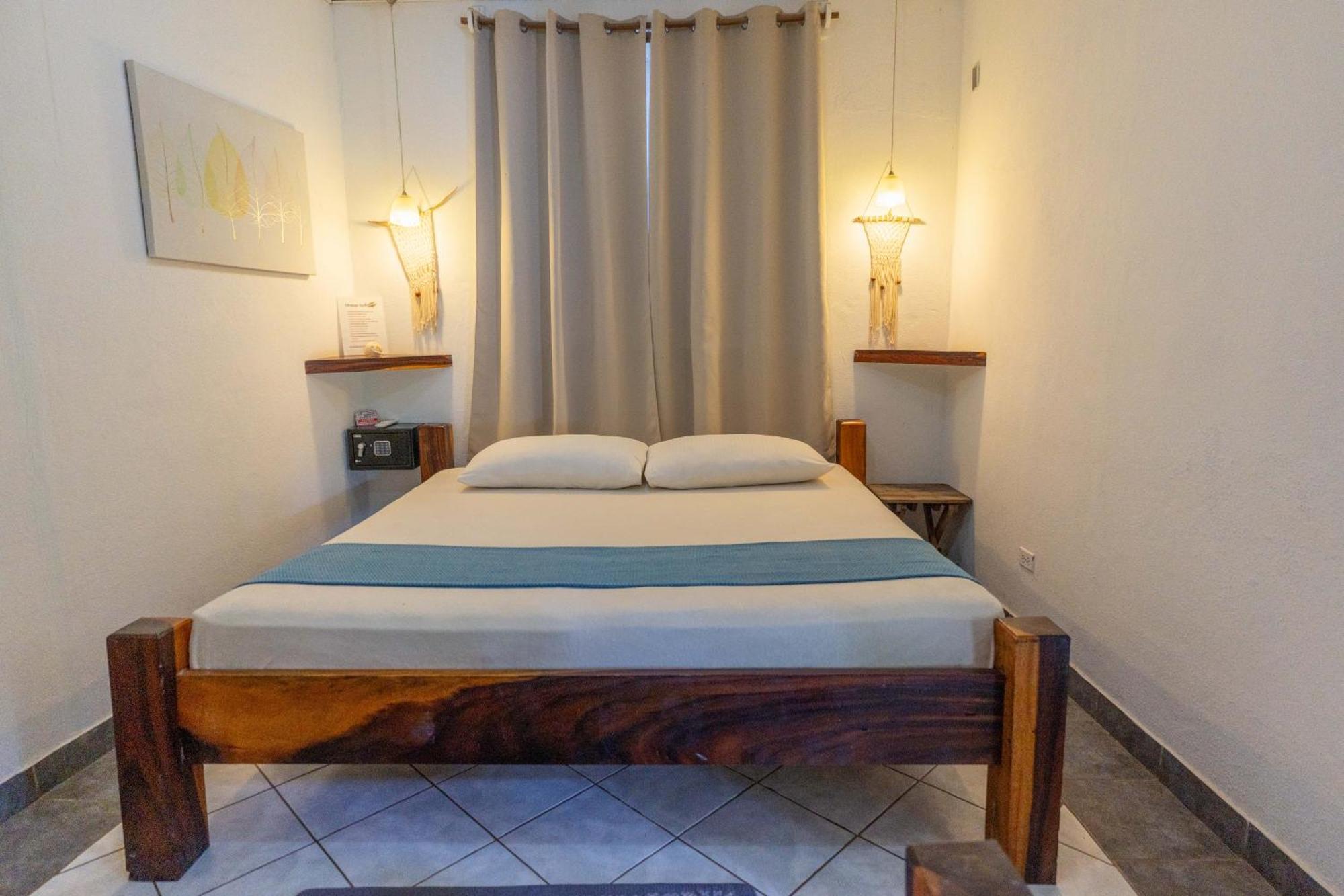 Miramar Surfcamp Villa Puerto Sandino Luaran gambar