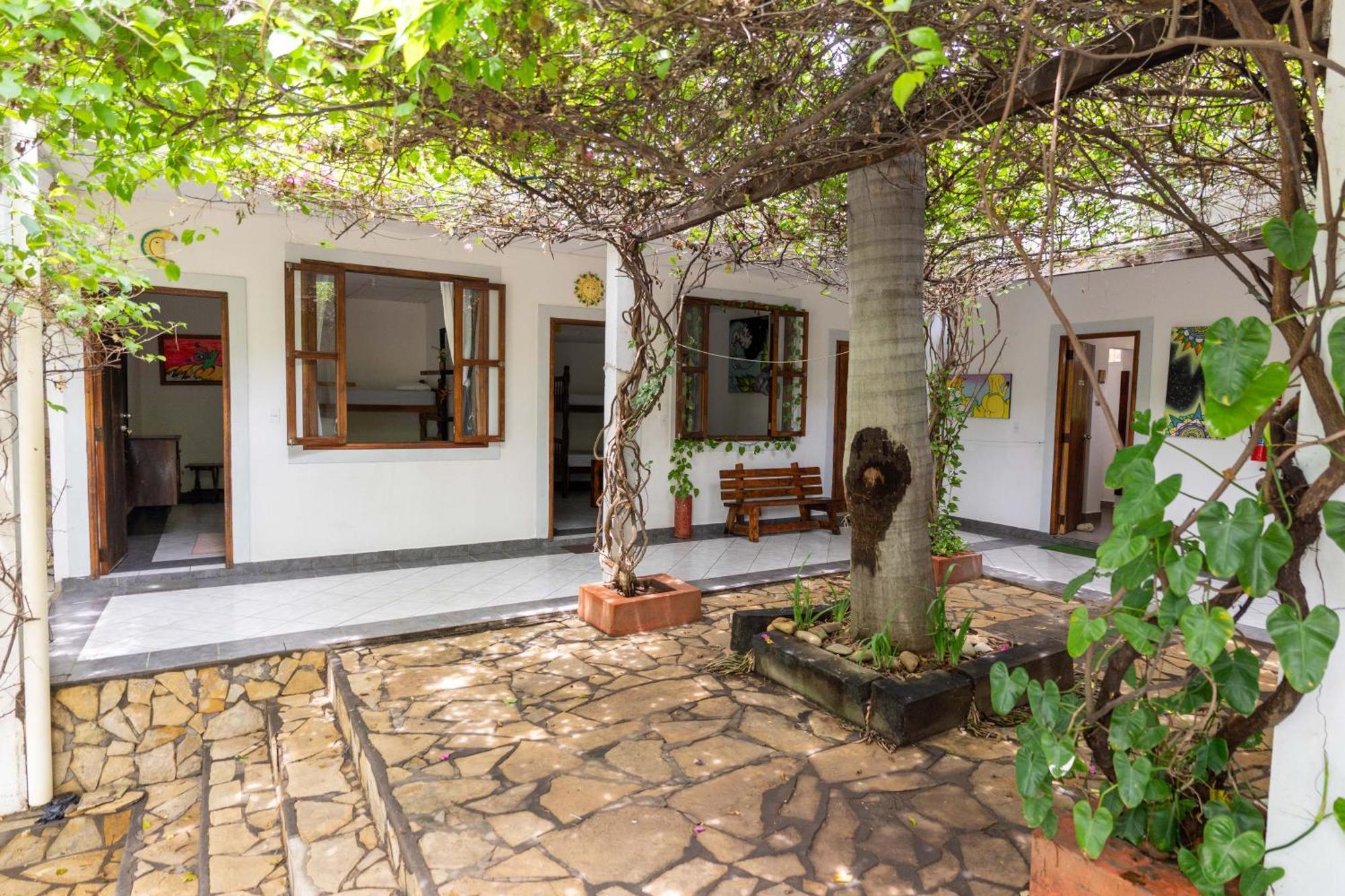 Miramar Surfcamp Villa Puerto Sandino Luaran gambar