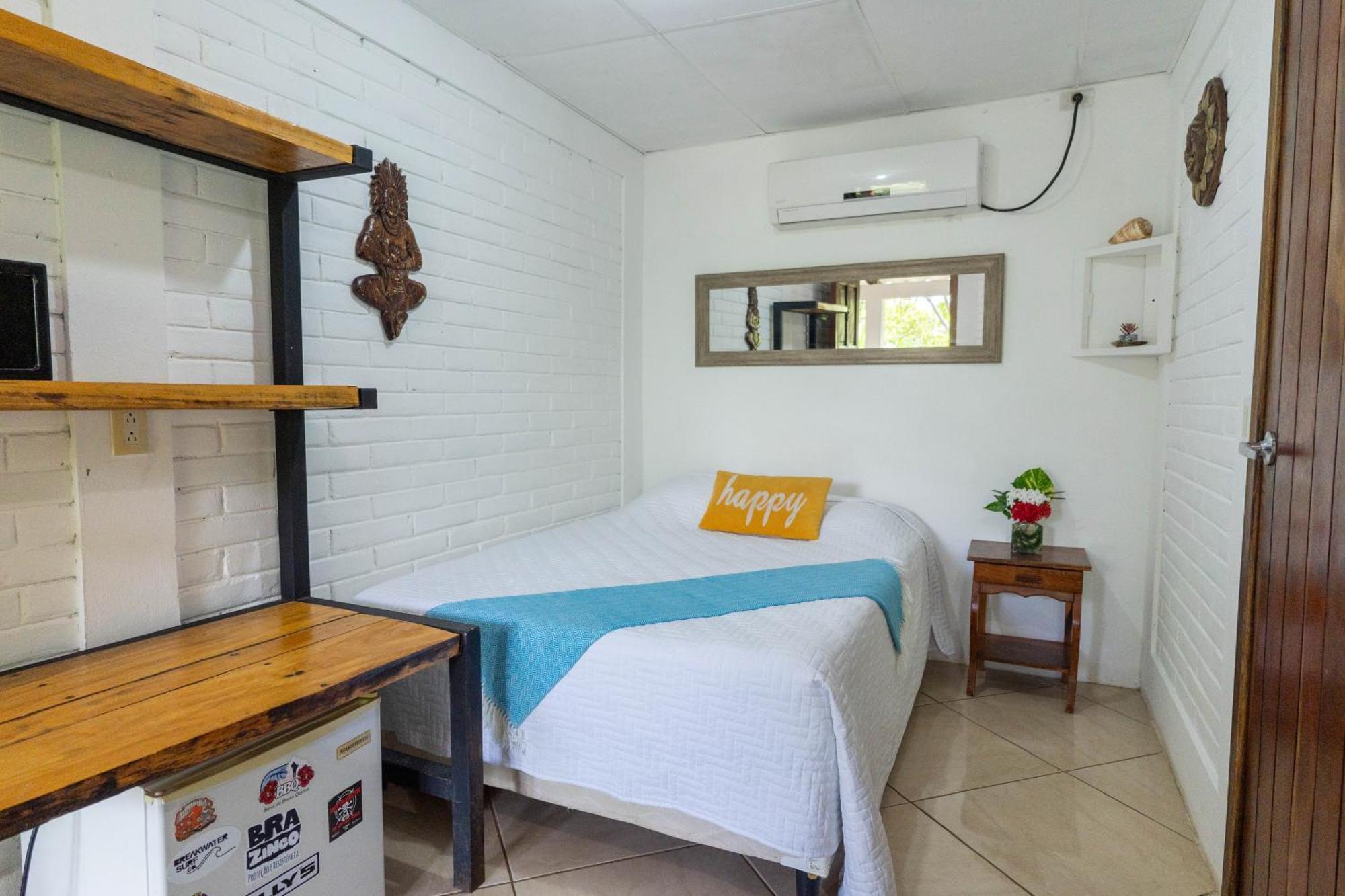 Miramar Surfcamp Villa Puerto Sandino Luaran gambar
