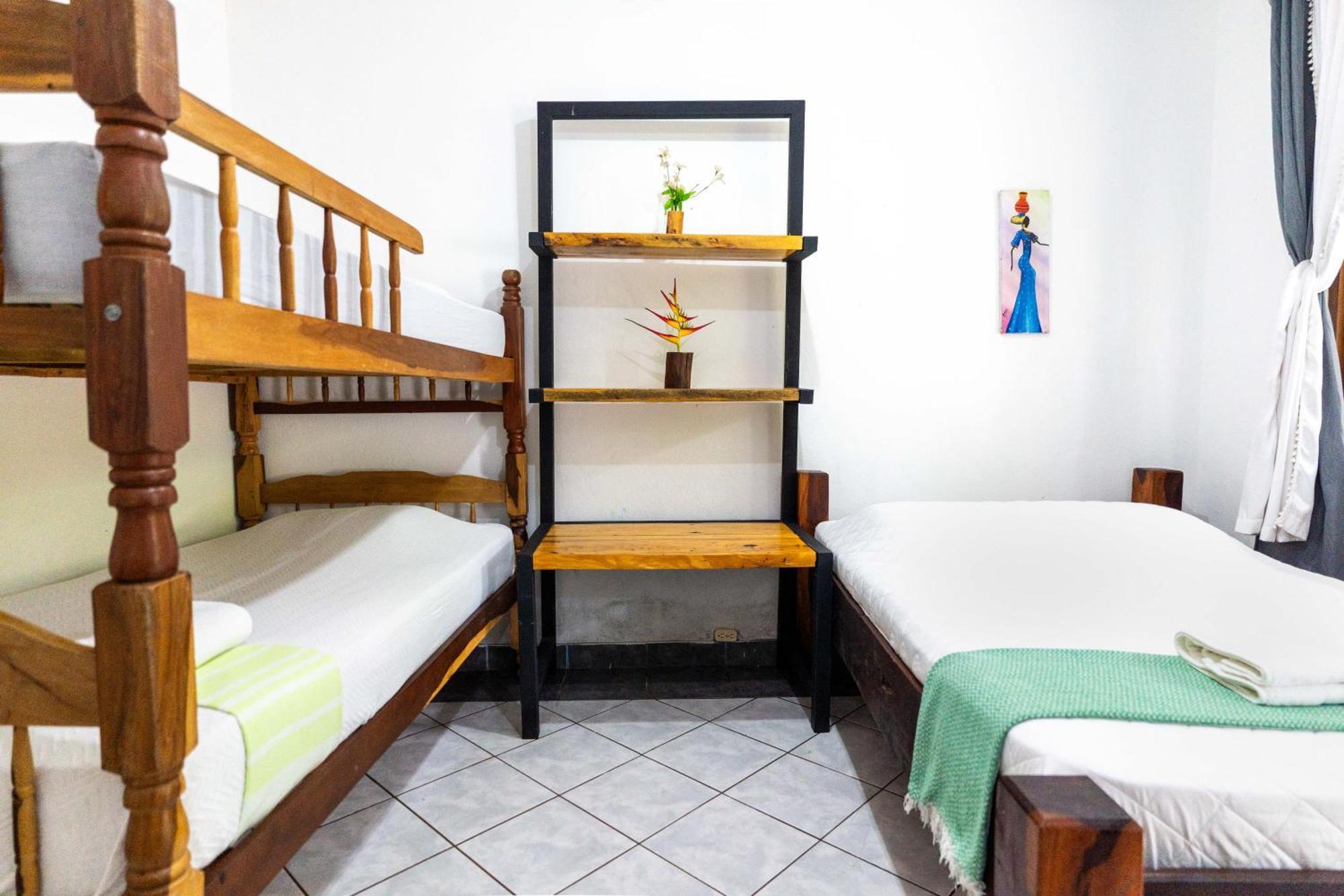 Miramar Surfcamp Villa Puerto Sandino Luaran gambar