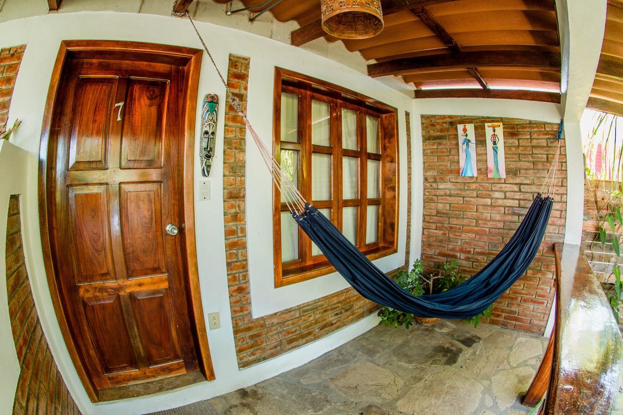 Miramar Surfcamp Villa Puerto Sandino Luaran gambar